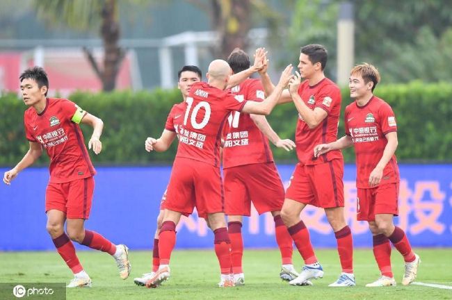 特辑首度曝光配音演绎、音乐创作及音效设计的幕后魔法，揭秘配音演员是如何赋予角色灵魂，幕后团队是怎样精雕细琢每一处声音细节，在视效 《罗小黑战记2》曝剧照 票房超前作口碑好评不断 2025-08-02 动画电影《罗小黑战记2》目前累计票房已突破3.