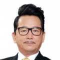 1932年一·二八淞沪抗战的血战染红大地，中华民族在剧痛中觉醒，中国电影界也在这一时期迎来了左翼电影运动的蓬勃兴起。