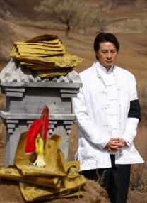 丈夫离家 妮可·基德曼深受打击 据外媒报道，好莱坞女星妮可·基德曼和歌手凯斯·厄本携手相伴二十载，近日已分手。